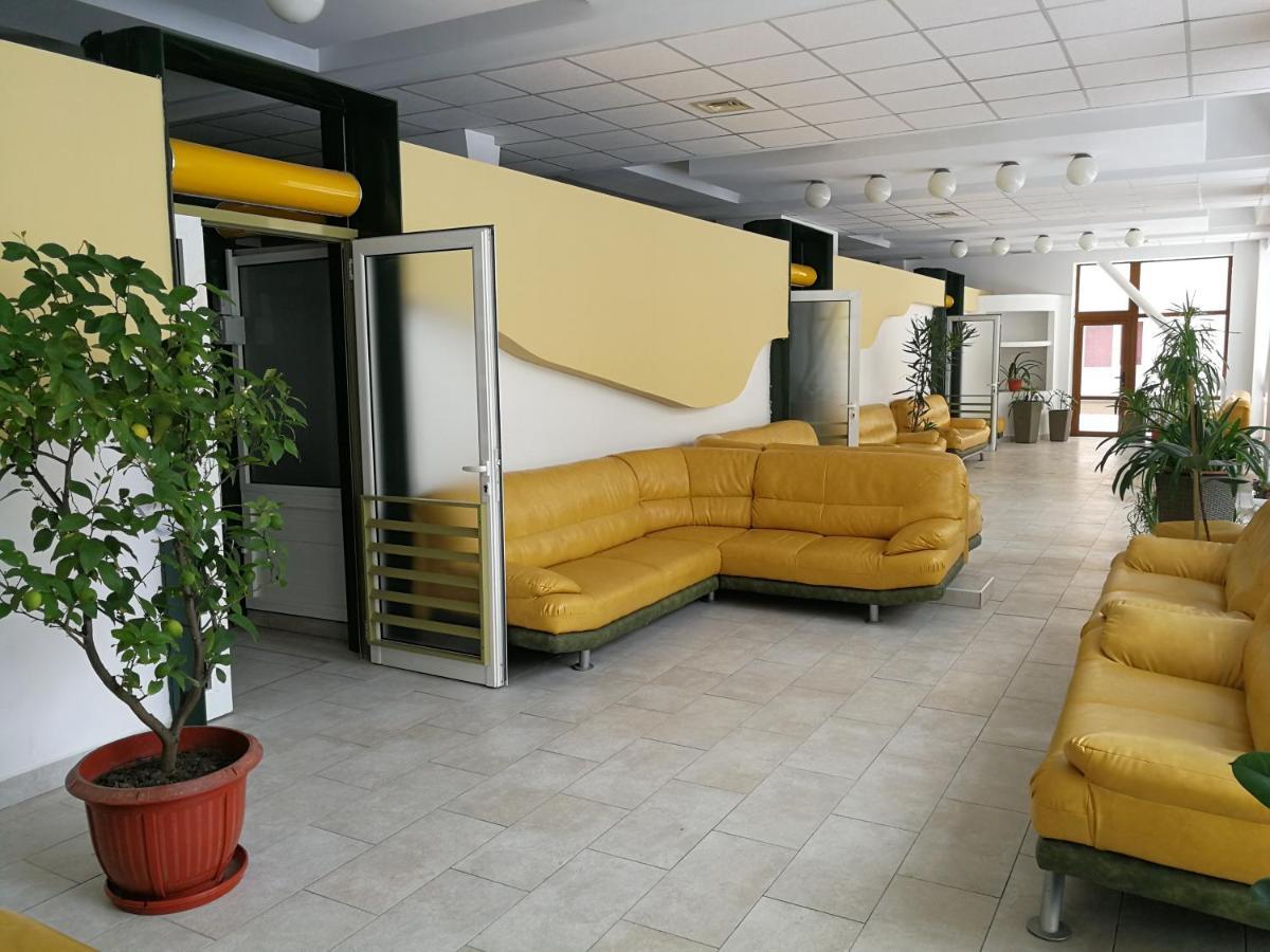 Готель Complex Balnear Cerbul Ковасна Екстер'єр фото